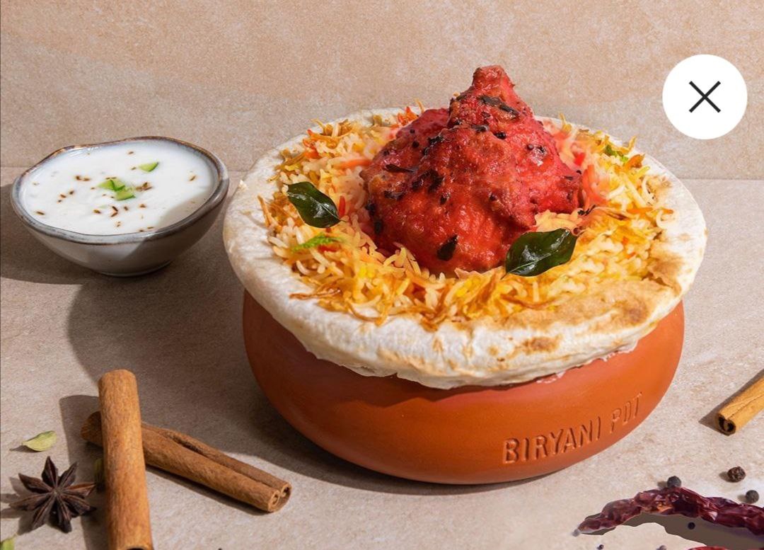 Hyderabadi biryani with chicken