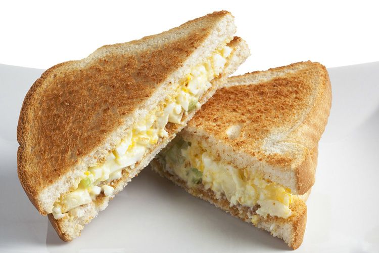 Boiled egg sandwich