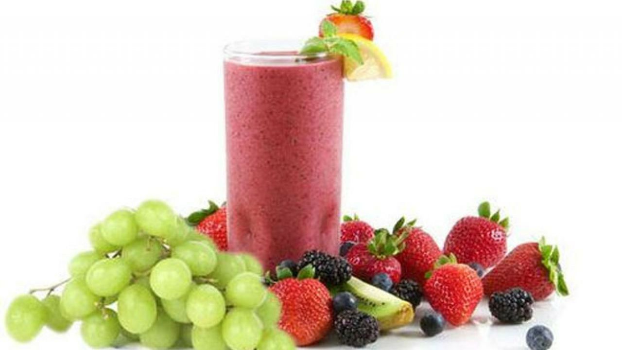 عصير كوكتيل صغير