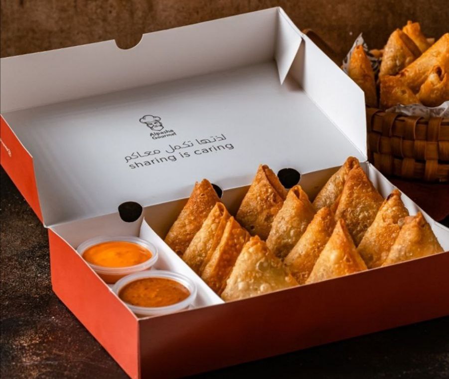 Samosa box for sharing 12 pieces