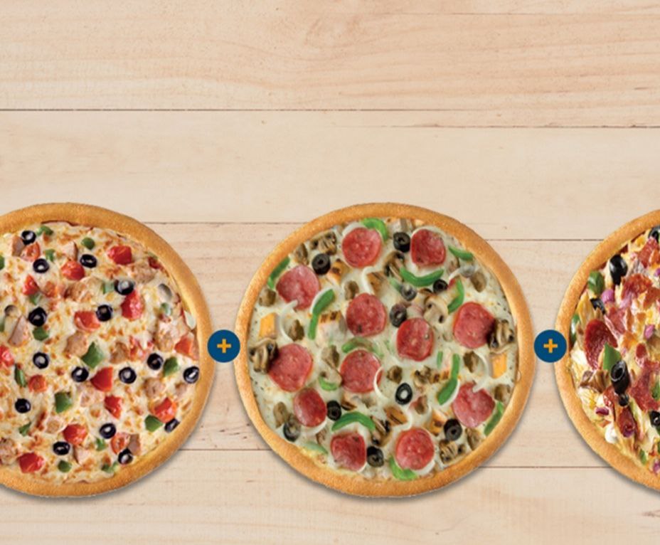  عرض تريبل بيتزا وسط