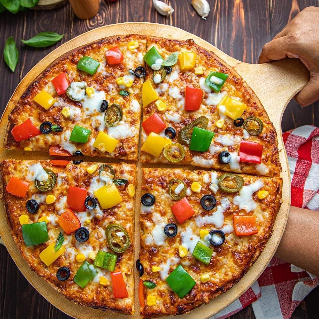Tandoori Paneer Tikka Pizza