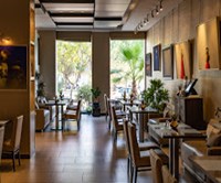 Acoustic tea lounge And art gallery